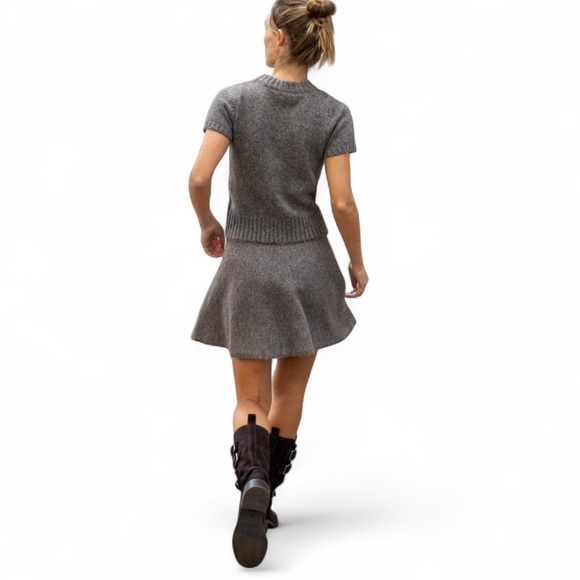 Zara High Waisted Gray Wool Stretch Flair Skirt - Picture 1 of 8